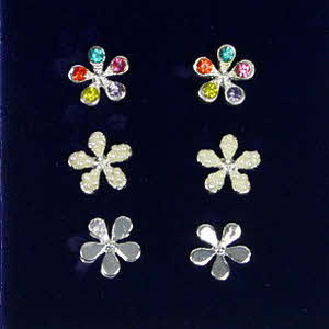 indulgence five petalflower stud earring set